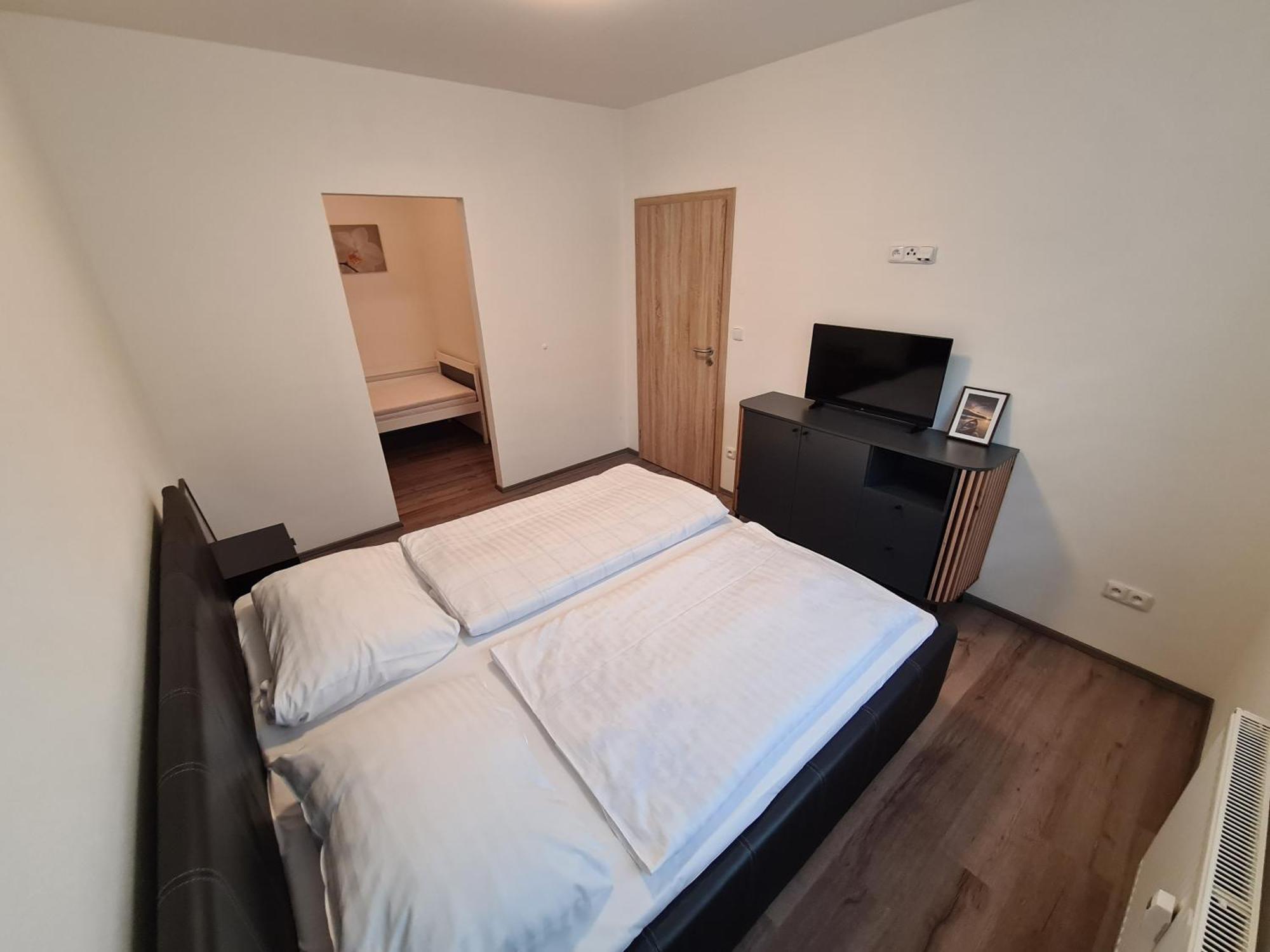Exclusive Hotel Lipno Wellness & Spa Frymburk Room photo